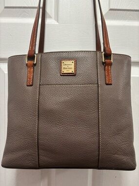 Dooney & Bourke Lexington Shopper Pebbled Leather in Elephant Zip Top Tote EUC